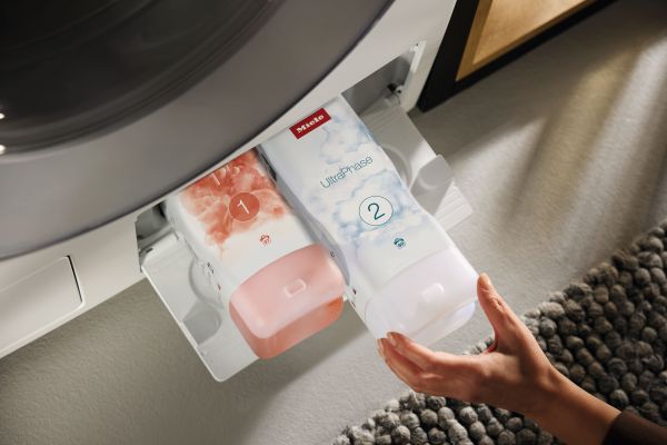 Двухкомпонентное жидкое моющее средство UltraPhase1 Edition125 WA UP1 J 1401 L Miele купить в #REGION_NAME_DECLINE_PP# | Всегда в наличии! | Артикул 12512560 | Официальный сайт